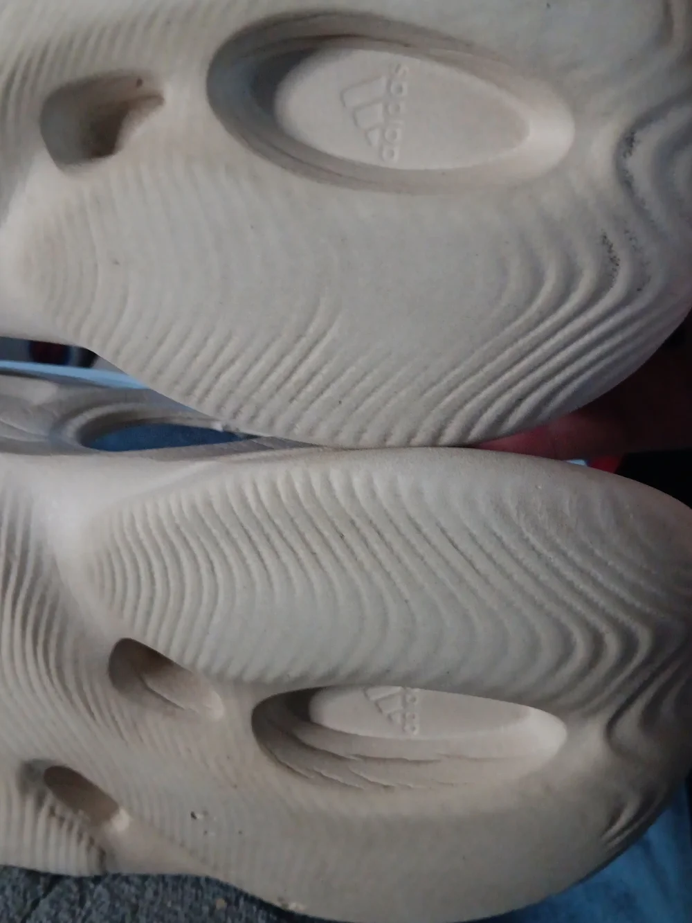 Adidas Yeezy RNR classic slip